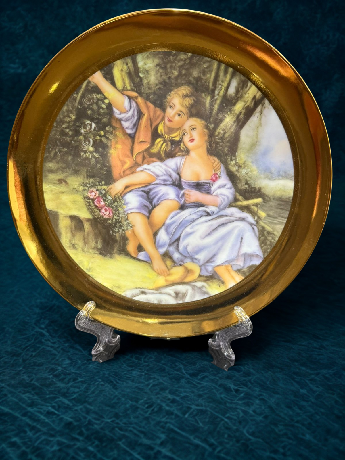 Velvet Chamber – Regal Heritage Plate Collection