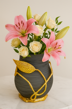 The Goldleaf Shadow Vase