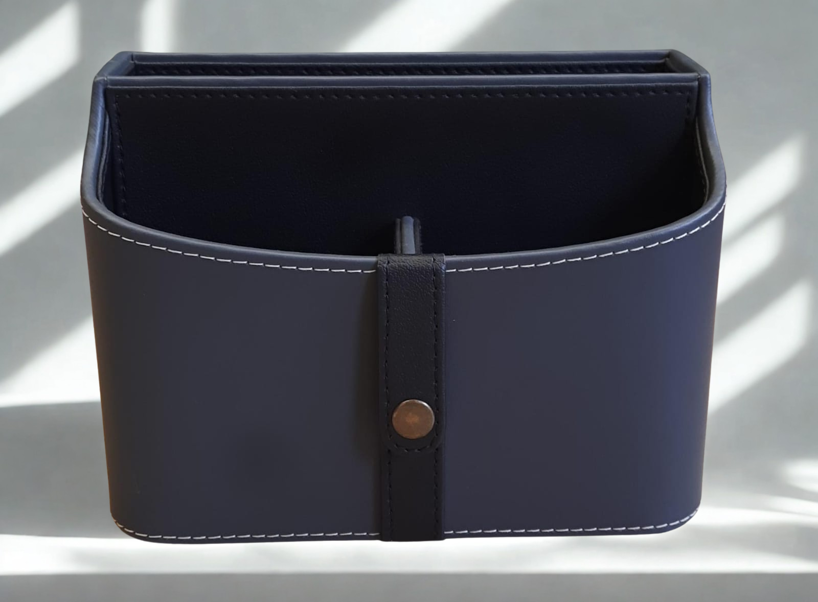 Hampton Court Compact Organiser