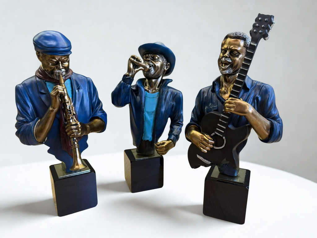 The Golden Voice Singer Showpiece