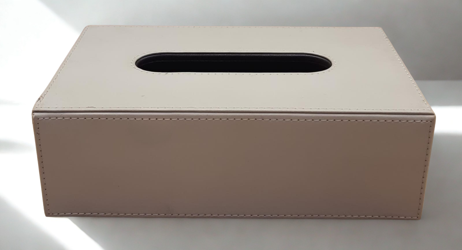 Balmoral Tissue Box - Ivory
