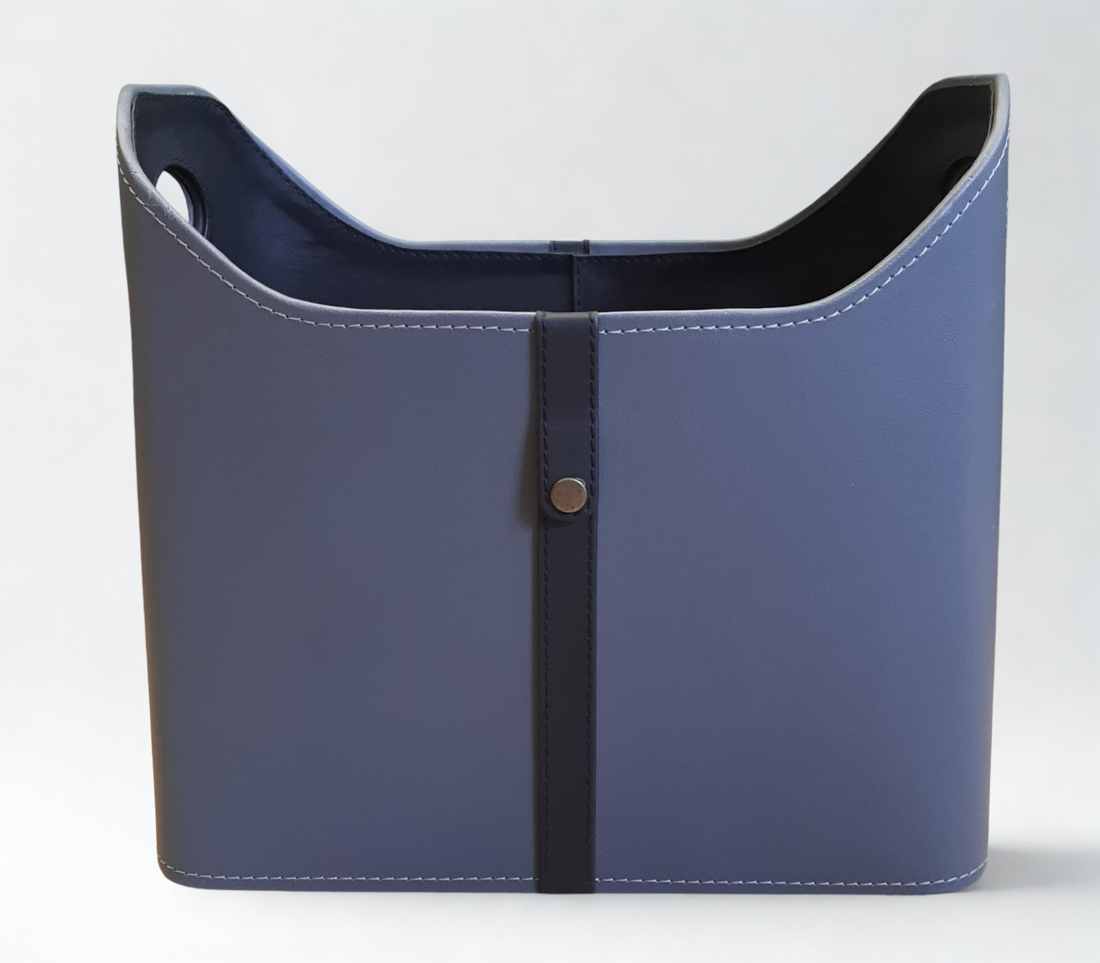 Hampton Court Magazine Holder