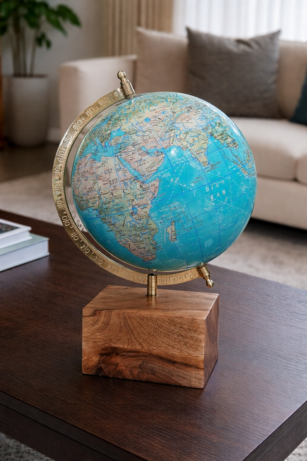 The Ocean Atlas Globe – Large