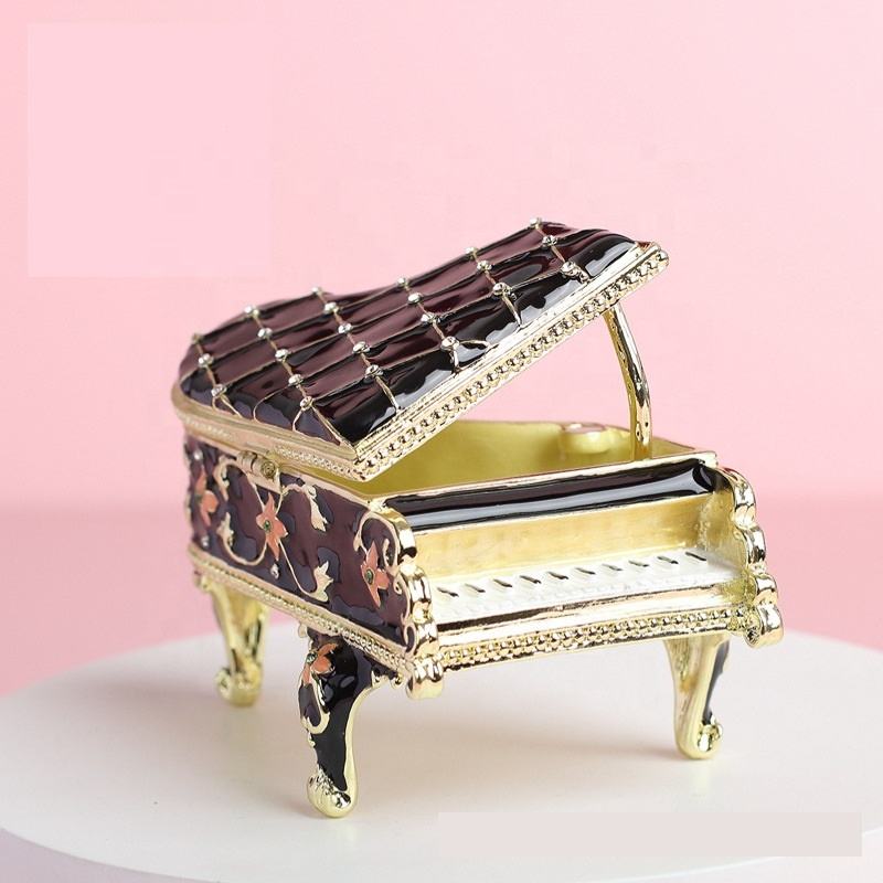 The Grand Royale Piano Keepsake