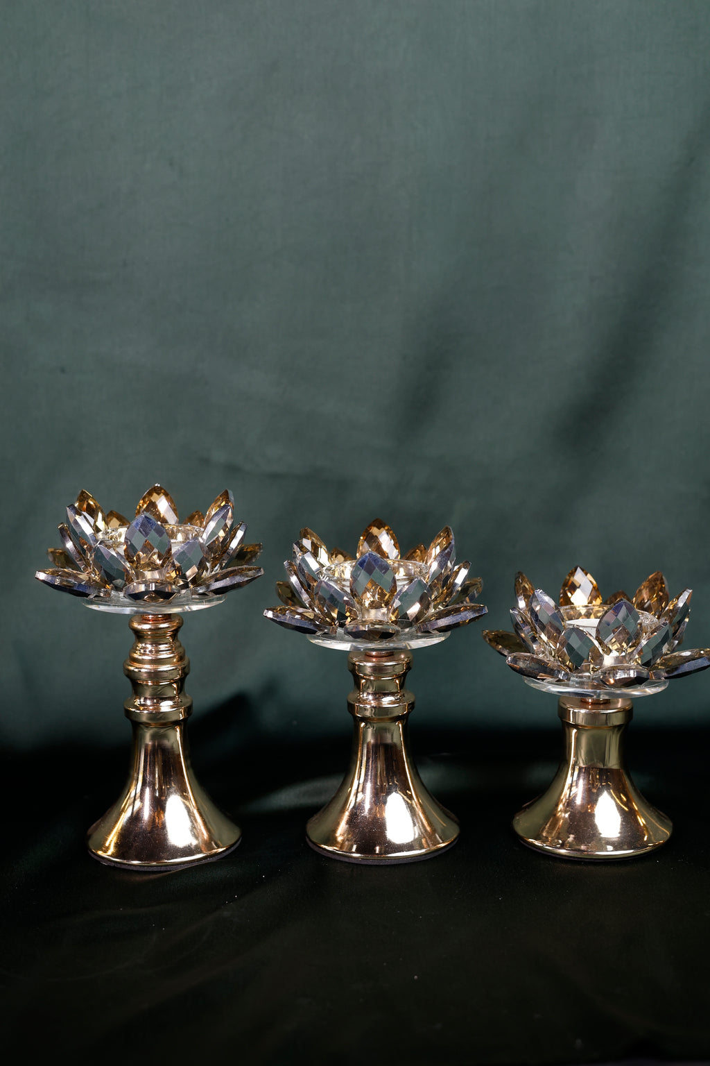 Golden Lotus Glow candle stand - Large