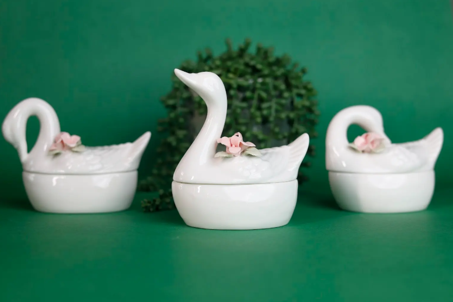The Royale Swan Trinket Box