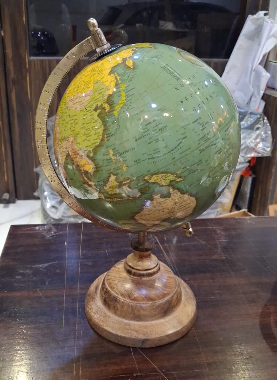 The Vintage Green Explorer Globe - Large
