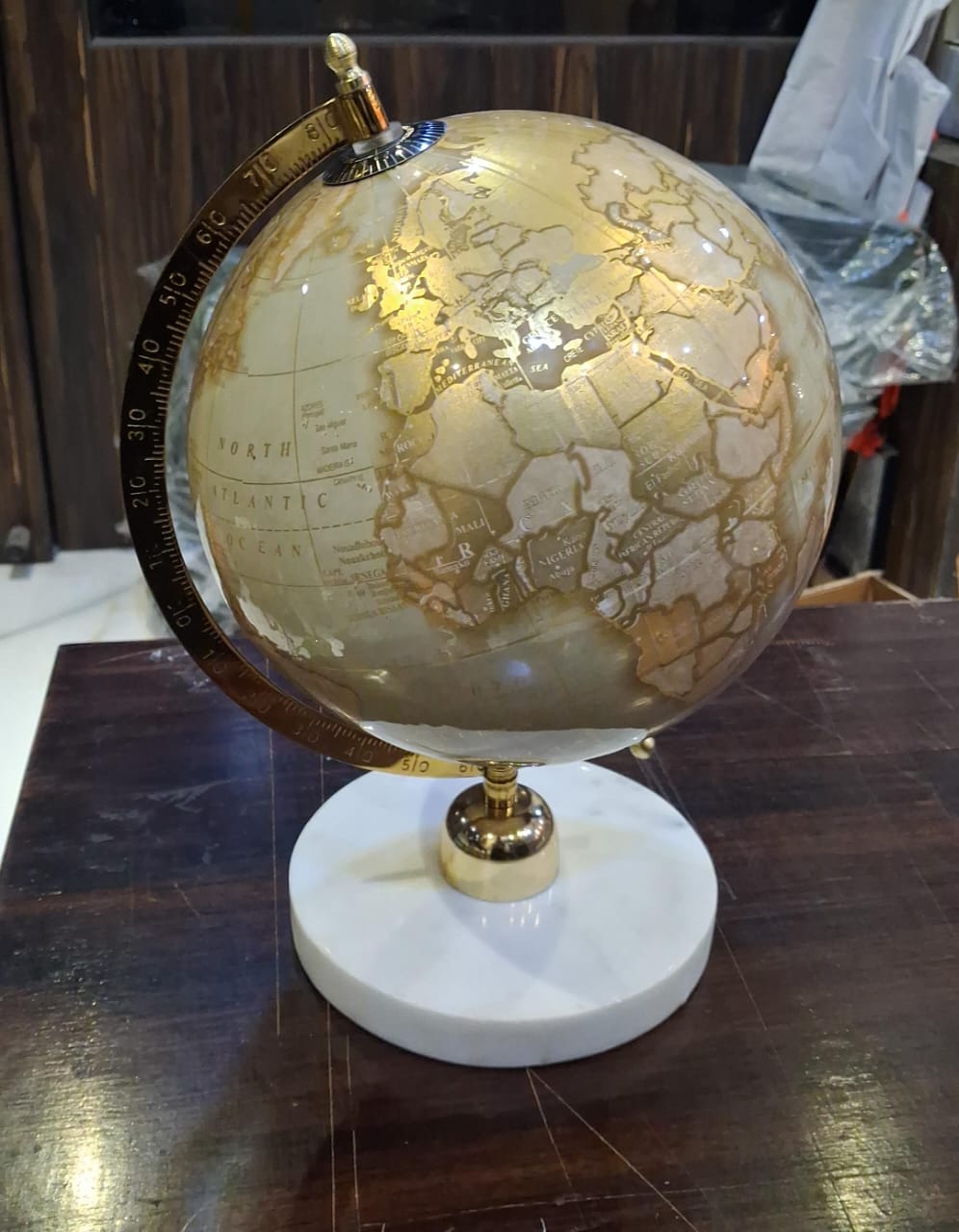 The Luxe Atlas Globe – Large