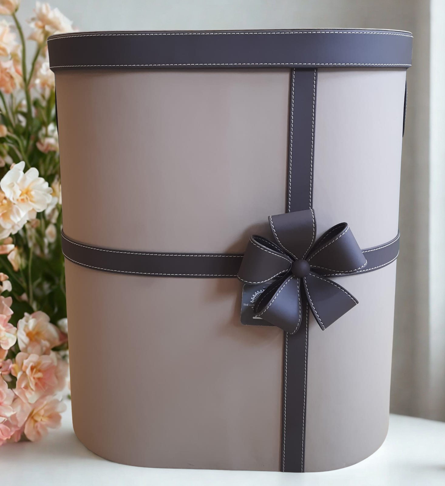 Duchess Bow Accent Laundry Basket