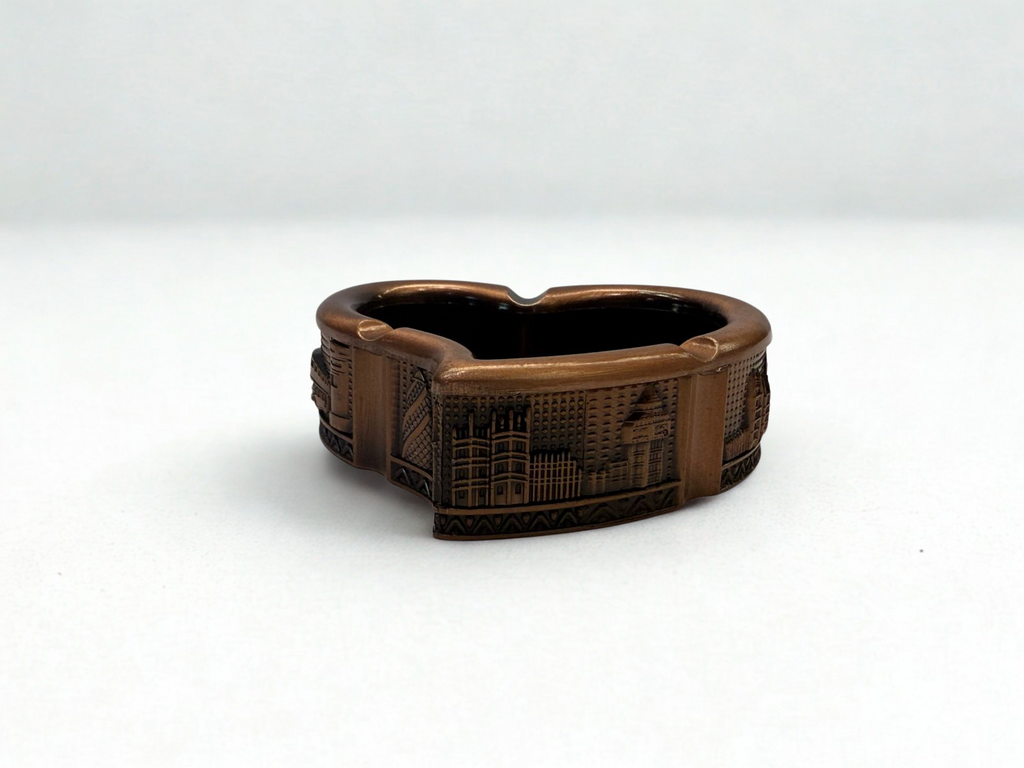 Timeless London Heart Ashtray – Bronze