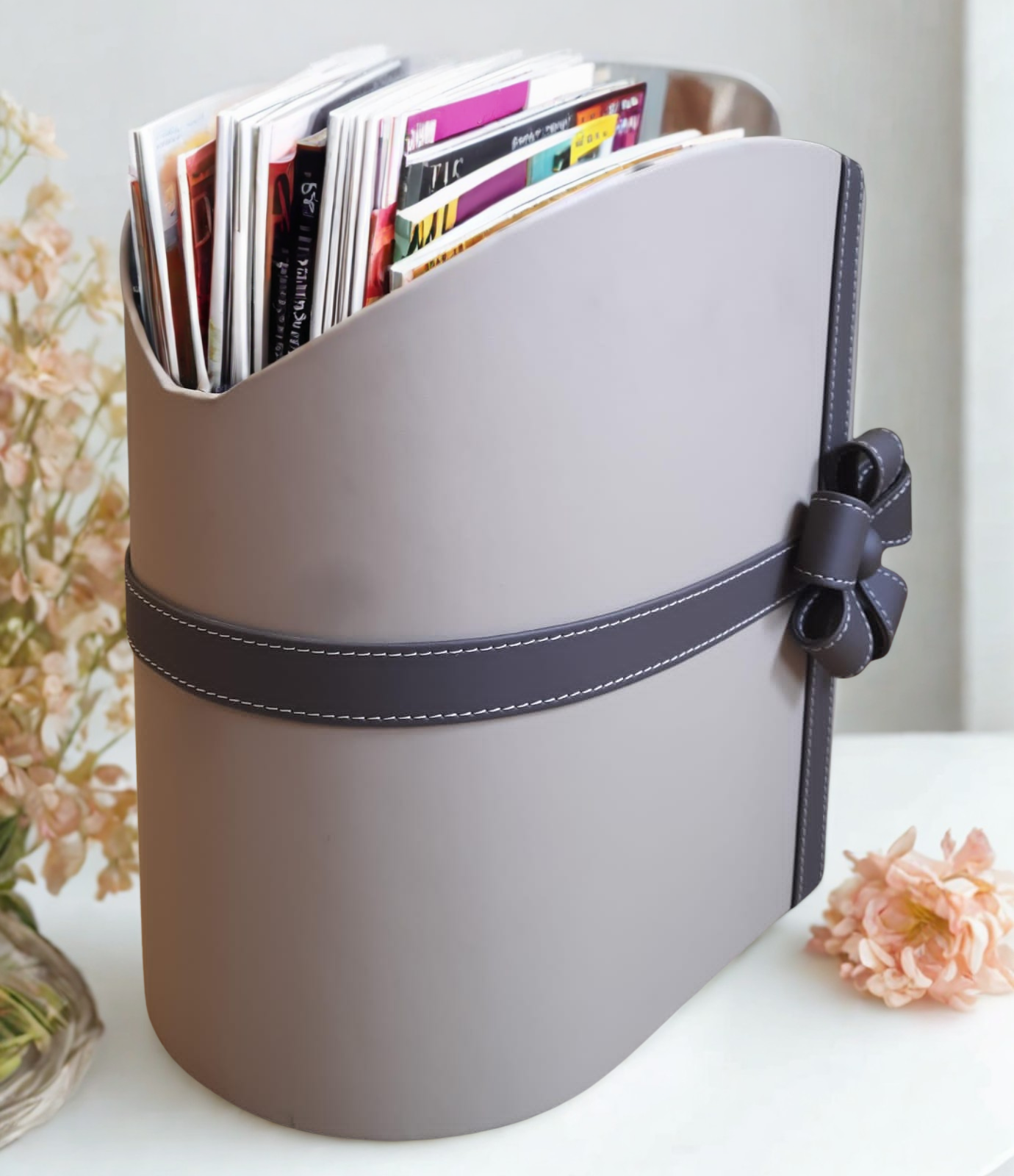 Duchess Bow Accent Magazine Holder