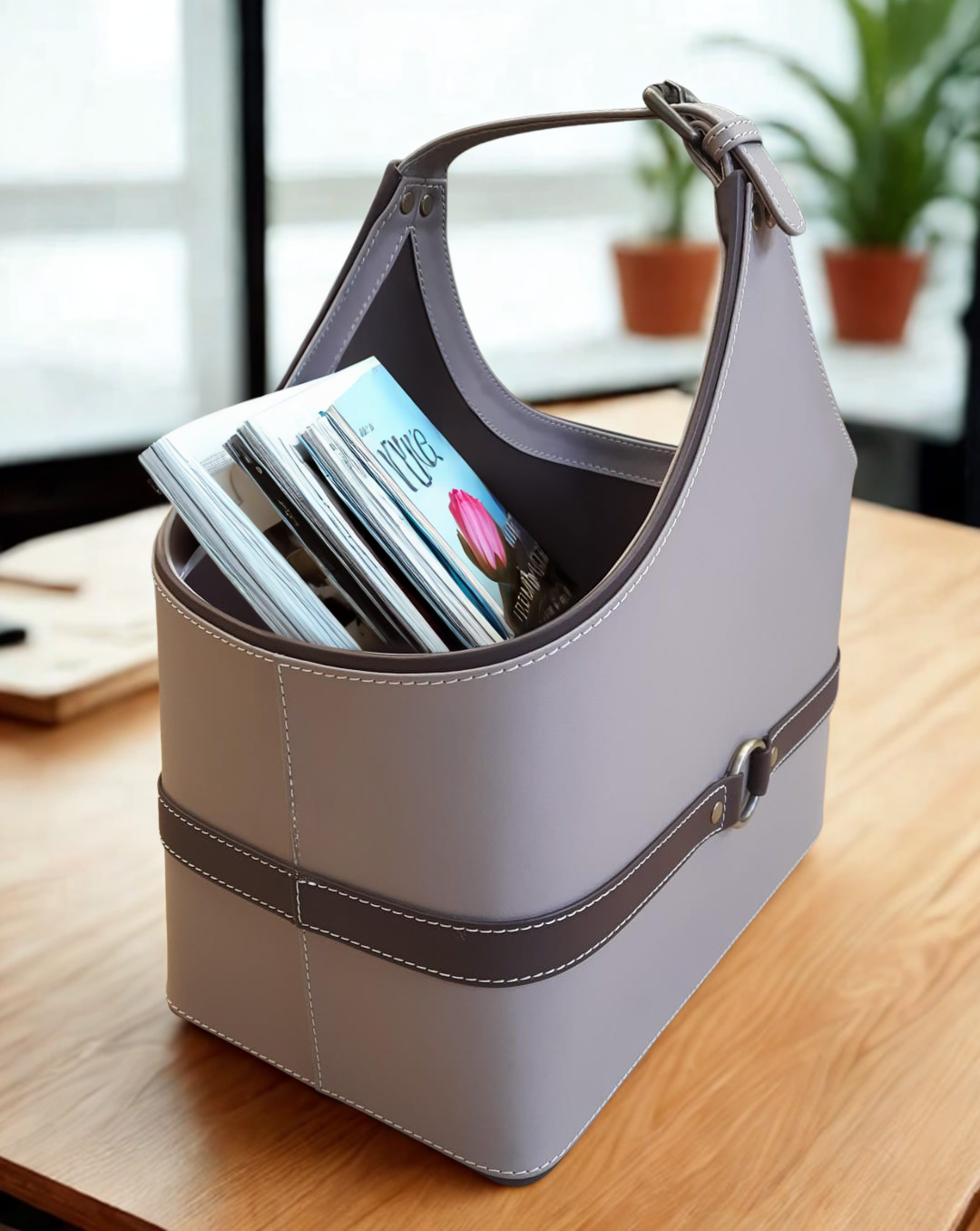 Oxford Magazine Holder