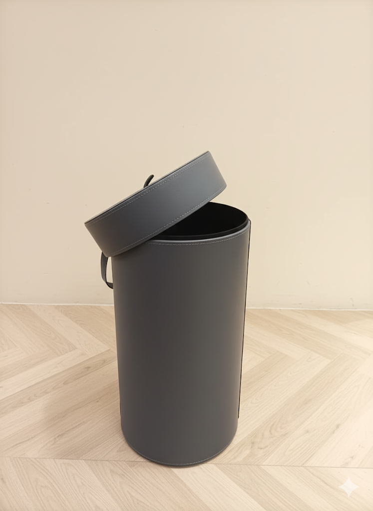 Hampton Court Laundry Basket