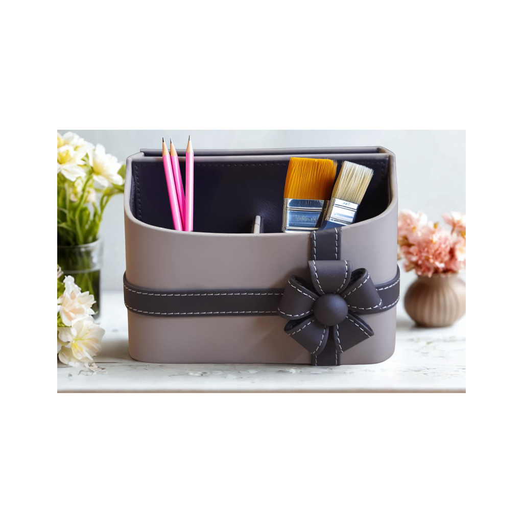 The Duchess Bow Organiser