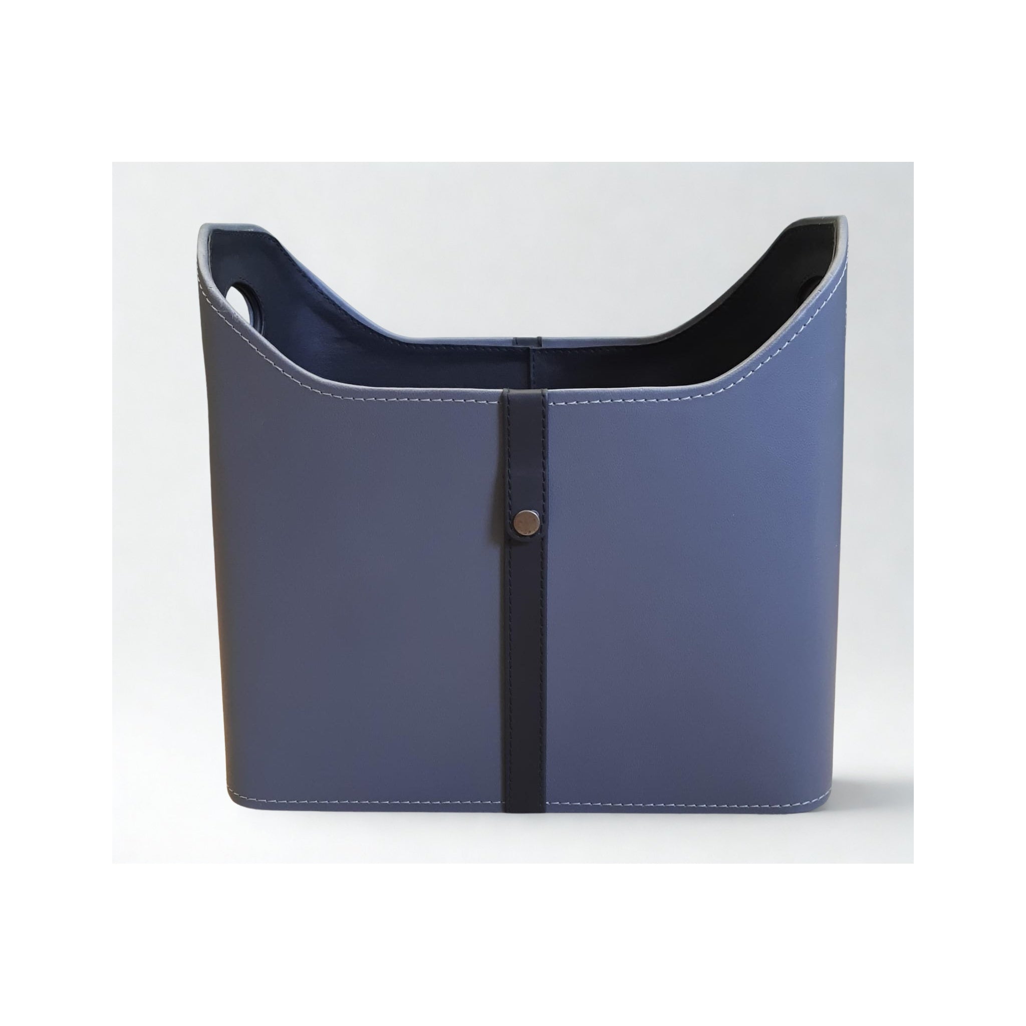 Hampton Court Magazine Holder
