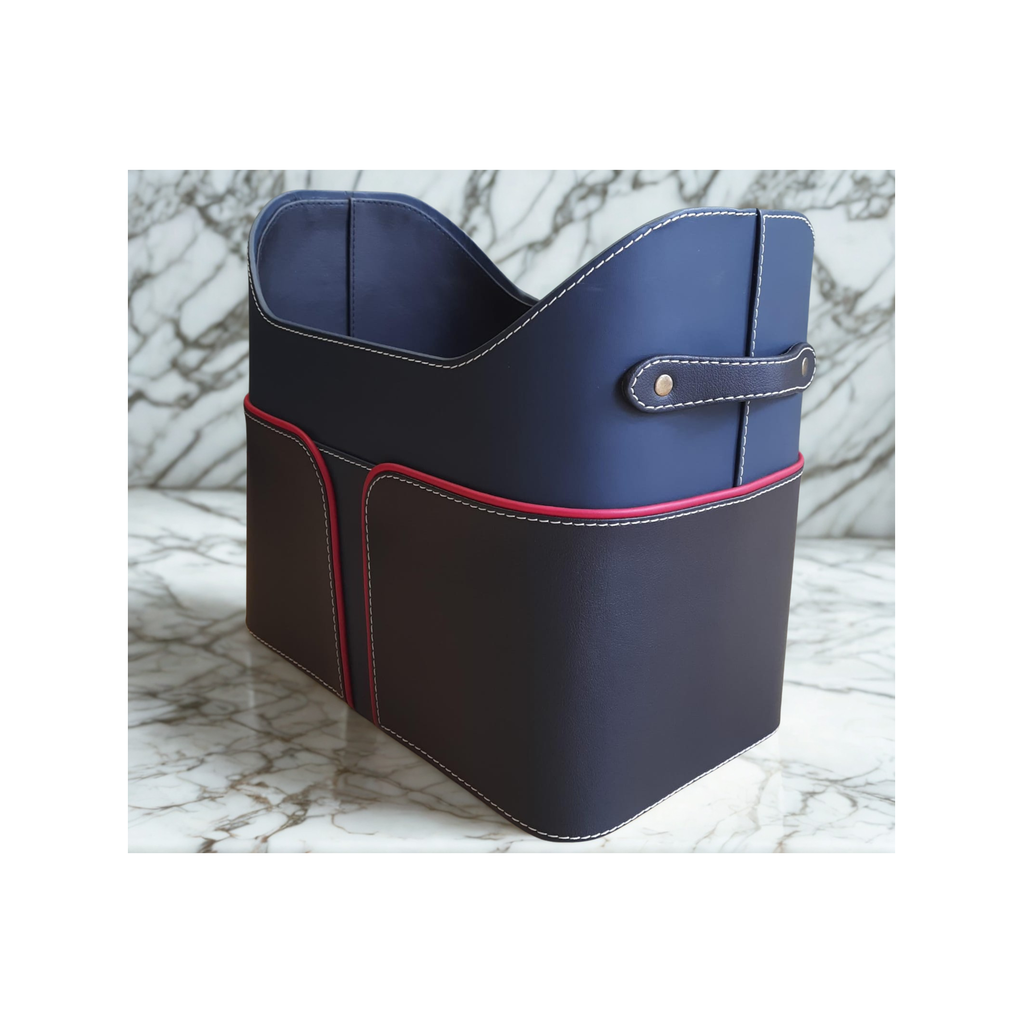 Berkeley Suite – Magazine Holder