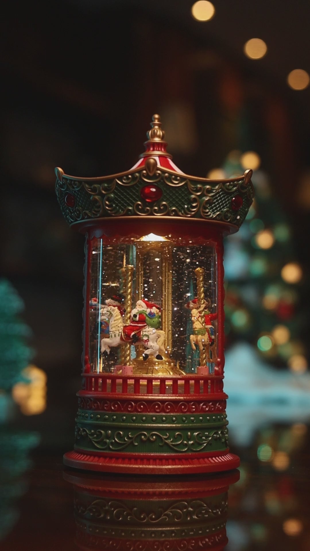 Santa’s Village Glitter Globe