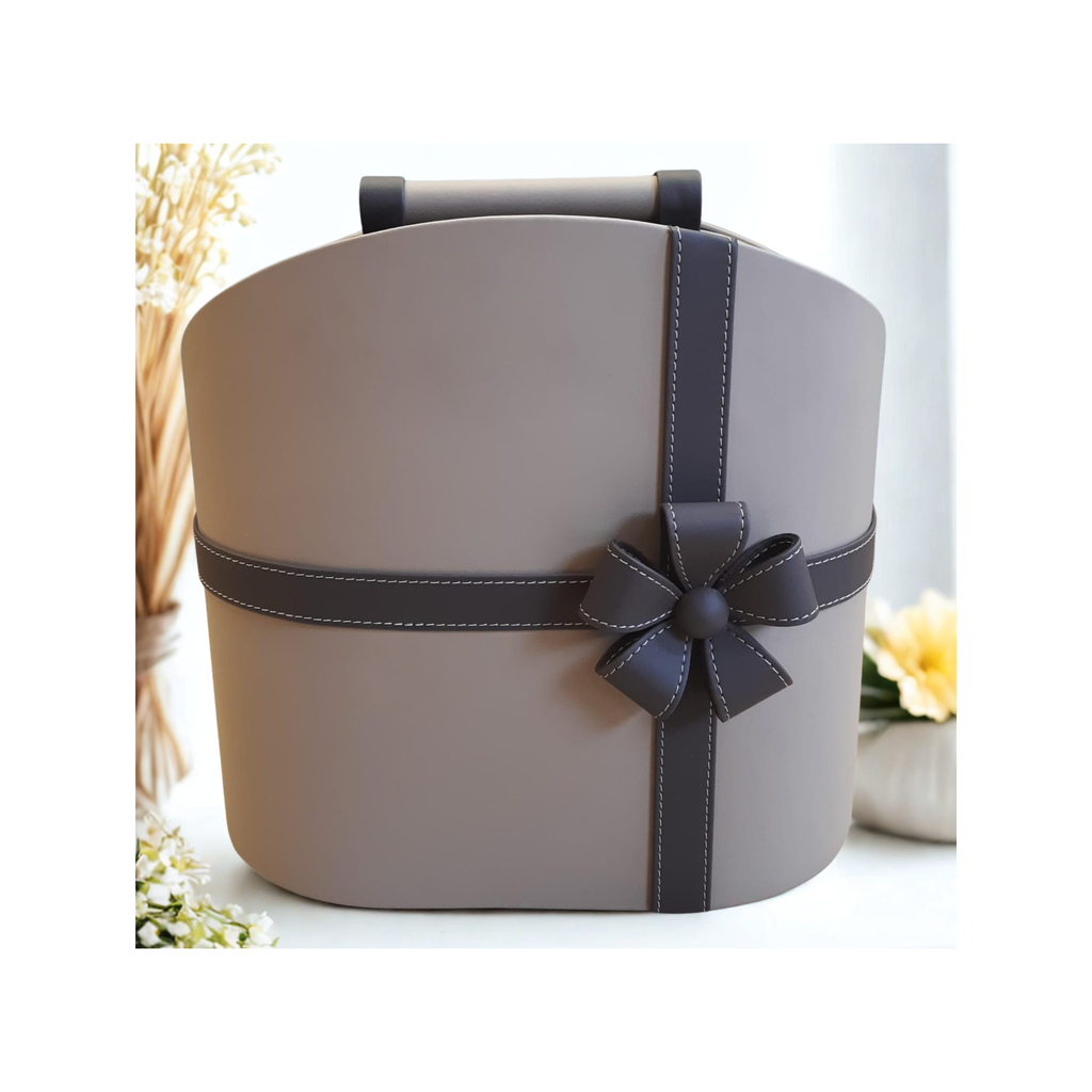 Duchess Bow Accent Magazine Holder