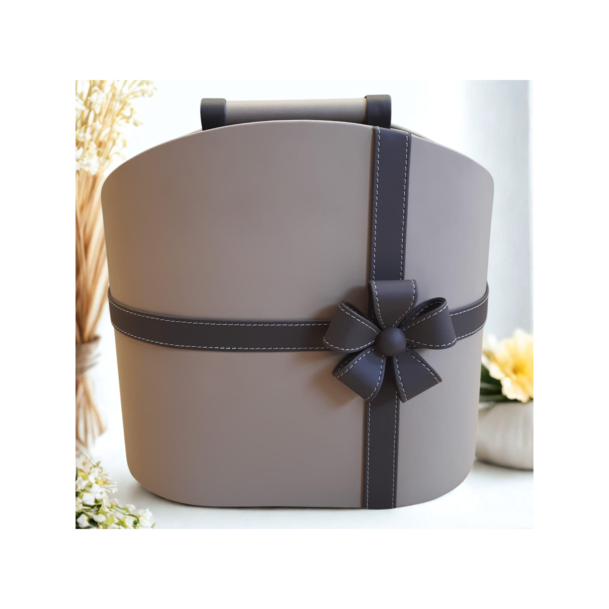 Duchess Bow Accent Magazine Holder