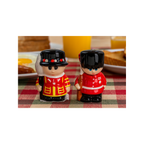 Salt & Pepper Shakers – Queen’s Guard & Beefeater